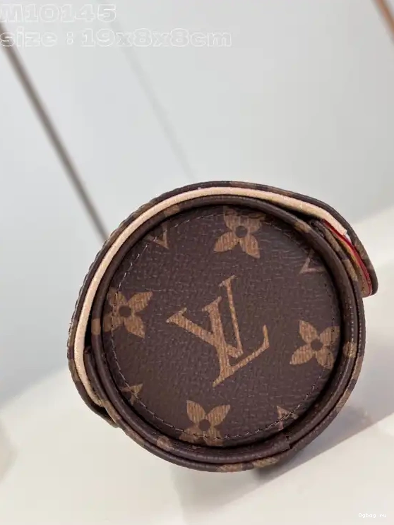 Case LOUIS VUITTON Jewelry 0527